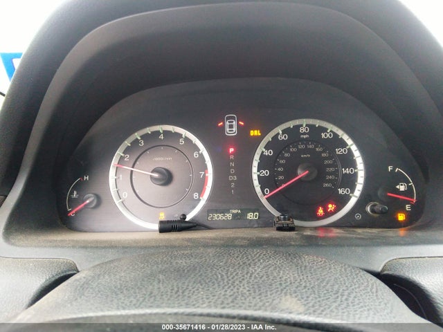 2011 HONDA ACCORD SDN LX VIN: 1HGCP2F36BA136301