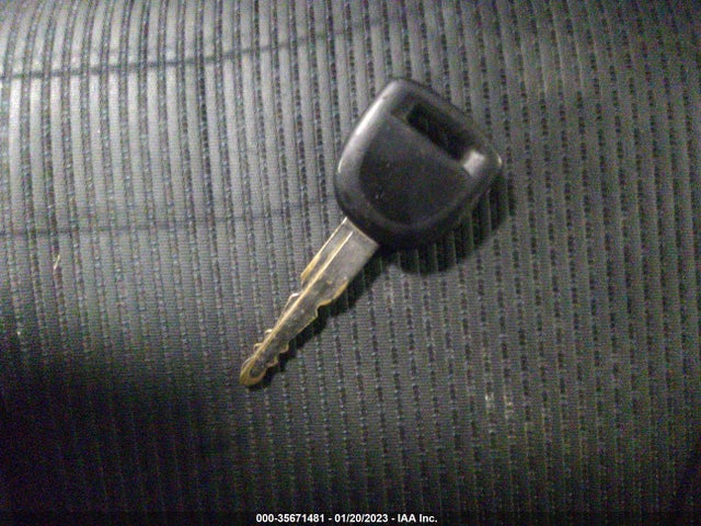2011 MAZDA MAZDA3 I SPORT VIN: JM1BL1UG8B1355976