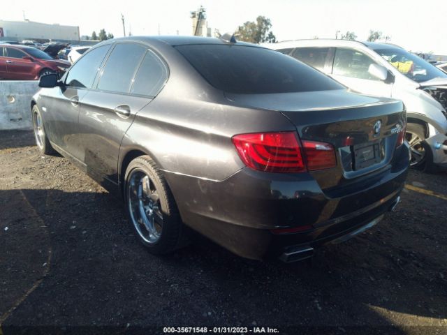 WBAFR9C56BC617414 BMW 5 Series 550i