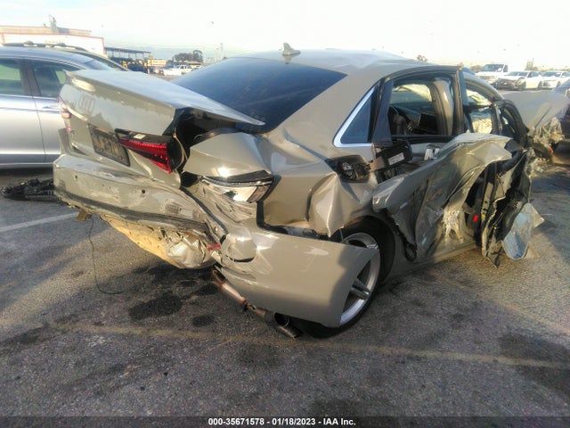 WAUB4AF44KA029475 Audi S4 Premium Plus