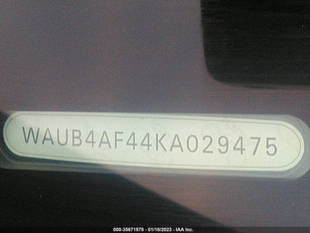 WAUB4AF44KA029475 Audi S4 Premium Plus