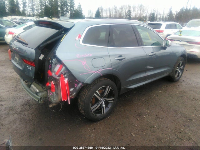 2018 Volvo XC60, VIN: LYVA22RM8JB087117