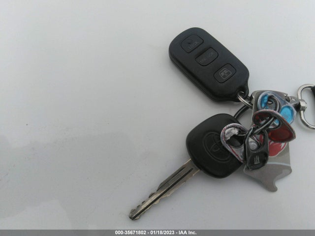 2004 TOYOTA 4RUNNER SR5 VIN: JTEBU14R840021188
