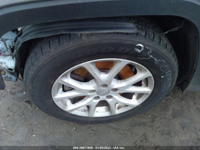1C4PJLCB1GW363747 Jeep Cherokee Latitude