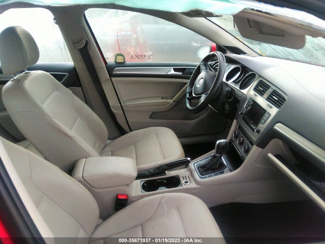 2015 Volkswagen Golf, VIN: 3VW2A7AU2FM032743