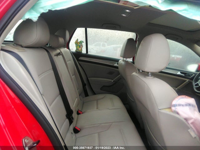 2015 Volkswagen Golf, VIN: 3VW2A7AU2FM032743