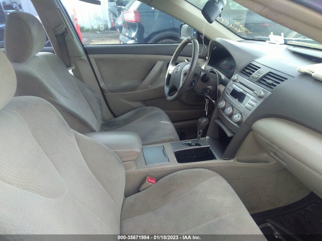 2011 TOYOTA CAMRY BASE VIN: 4T1BF3EK5BU686983