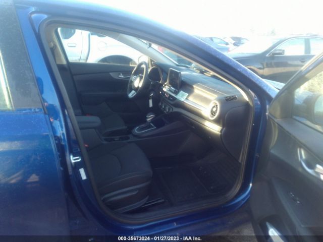 3KPF24AD2ME408042 KIA Forte Lxs
