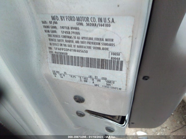 2000 FORD FOCUS LX VIN: 1FAFP33P4YW405650