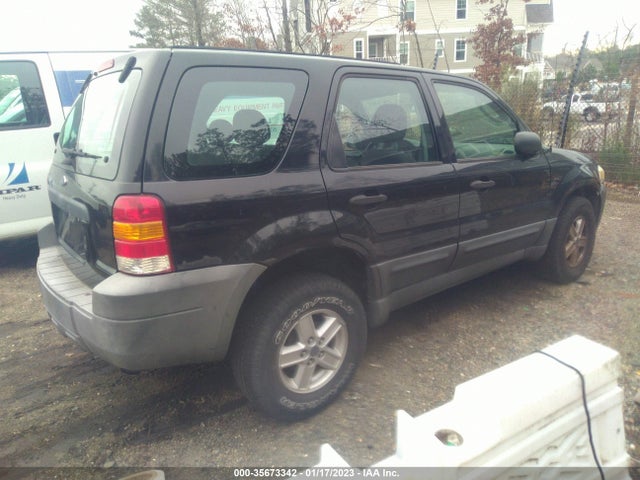 2005 FORD ESCAPE XLS VIN: 1FMCU92Z45KB85176