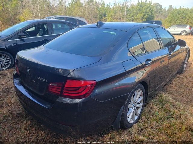 2011 BMW 528 VIN: WBAFR1C57BC745131