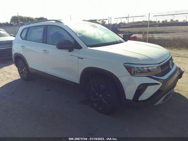 2022 Volkswagen Taos, VIN: 3VVCX7B26NM008741