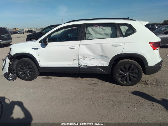 2022 Volkswagen Taos, VIN: 3VVCX7B26NM008741