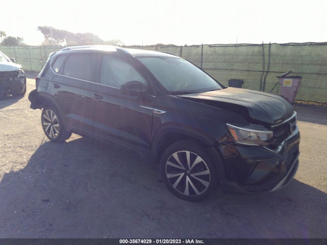 2022 Volkswagen Taos, VIN: 3VVRX7B22NM014322