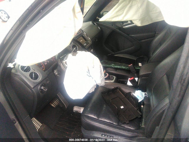WVGBV7AX9FW087770 Volkswagen Tiguan R-line