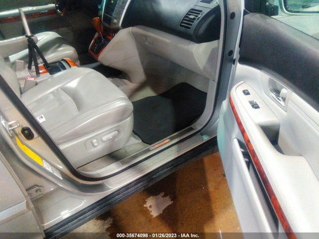 2005 LEXUS RX 330 VIN: 2T2HA31U75C054620