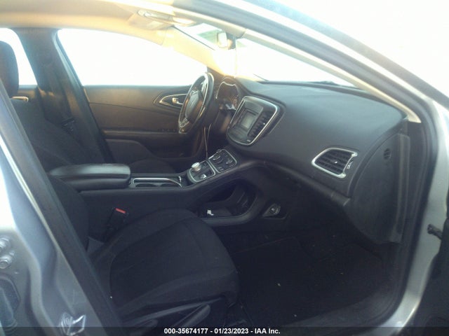 Chrysler 200 Limited 2015 1C3CCCAB0FN650355 Image 5
