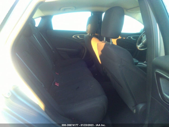 Chrysler 200 Limited 2015 1C3CCCAB0FN650355 Image 8