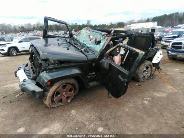 1J4HA5H13BL563422 Jeep Wrangler Unlimited Sahara