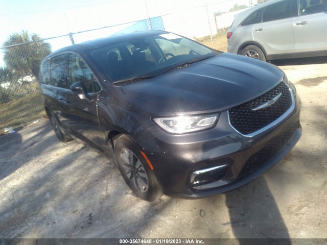 2022 Chrysler Pacifica Hybrid, VIN: 2C4RC1L7XNR122715