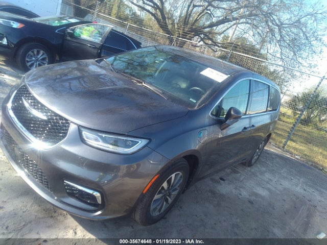 2022 Chrysler Pacifica Hybrid, VIN: 2C4RC1L7XNR122715