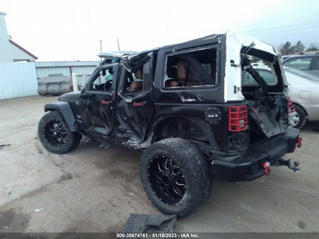 1C4HJWEG9JL898476 Jeep Wrangler Jk Unlimited Sahara