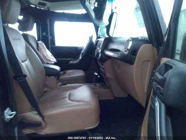 1C4HJWEG9JL898476 Jeep Wrangler Jk Unlimited Sahara