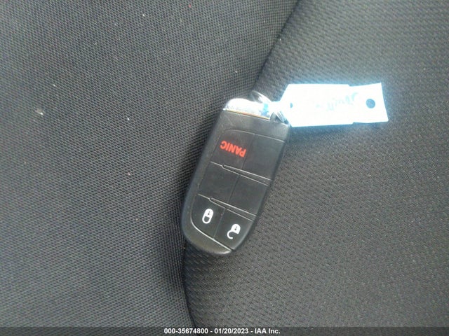 2022 Jeep Renegade, VIN: ZACNJDA18NPN63524