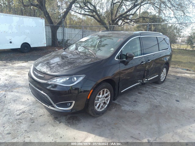 Chrysler Pacifica Touring L 2020 2C4RC1BG7LR277026 Image 2