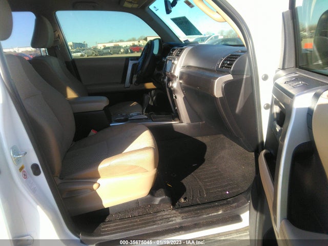Toyota 4runner 2017 JTEZU5JR3H5157862 Image 6
