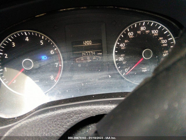 3VWDX7AJ8CM122715 Volkswagen Jetta Sedan Se W