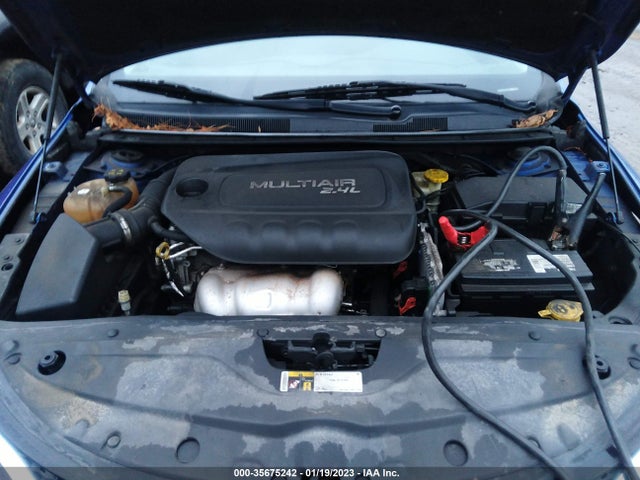 Chrysler 200 Limited 2015 1C3CCCAB0FN507602 Image 10