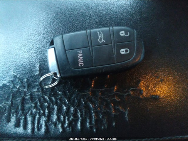 Chrysler 200 Limited 2015 1C3CCCAB0FN507602 Image 11