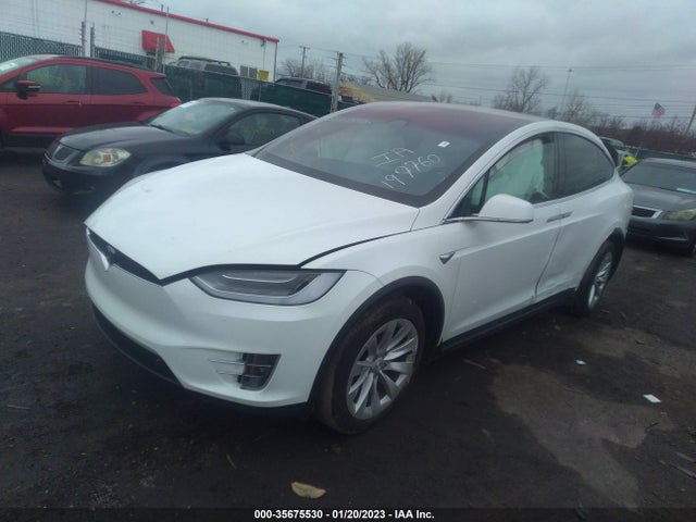 2019 Tesla Model X, VIN: 5YJXCDE23KF197760