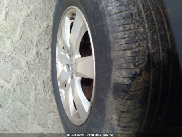 5XYKT4A19BG064999 KIA SORENTO LX