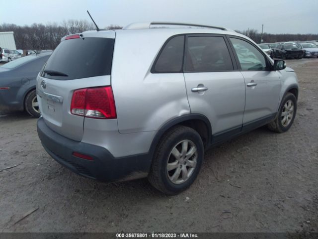 5XYKT4A19BG064999 KIA SORENTO LX