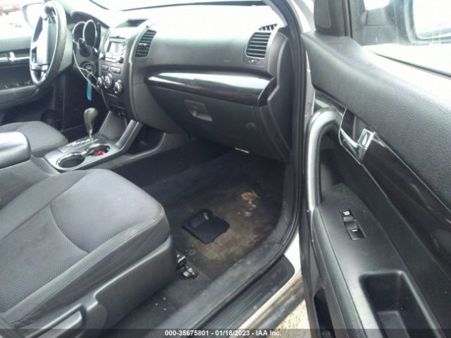 5XYKT4A19BG064999 KIA SORENTO LX