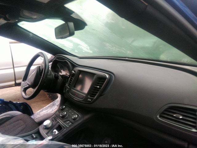Chrysler 200 S 2015 1C3CCCBG0FN519078 Image 5