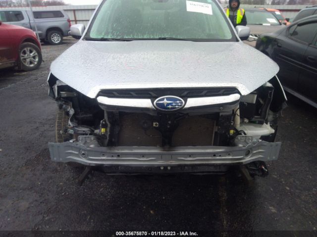 JF2SJAWC2JH532898 Subaru Forester Touring