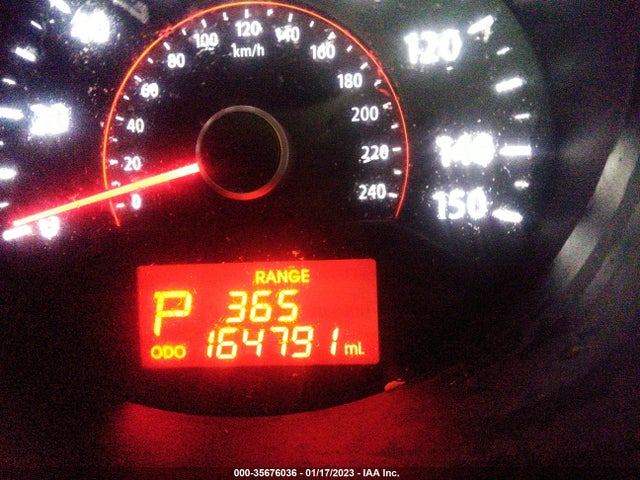 2013 KIA SORENTO LX VIN: 5XYKT4A28DG344666