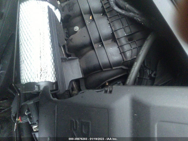 2010 FORD ESCAPE LIMITED VIN: 1FMCU9EG0AKD01445