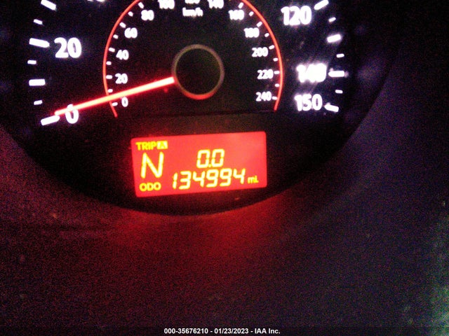 2013 KIA SORENTO LX VIN: 5XYKTCA69DG313763