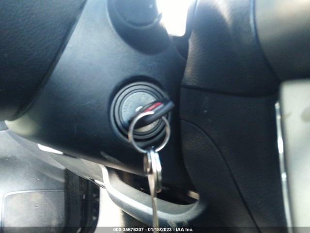 2014 NISSAN SENTRA S VIN: 3N1AB7AP8EL631403