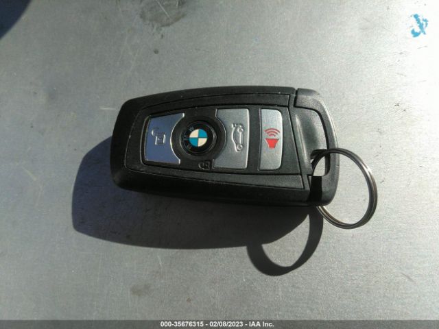WBA8E1G54GNU11004 BMW 3 Series 320i