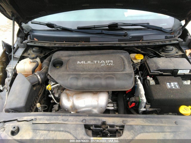 Chrysler 200 Limited 2015 1C3CCCAB0FN561305 Image 10