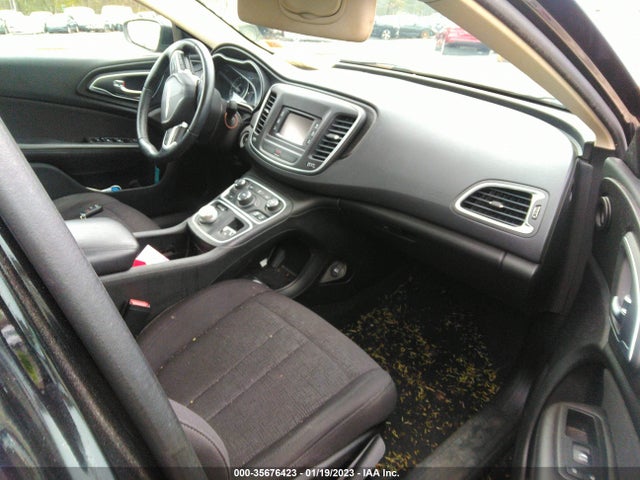 Chrysler 200 Limited 2015 1C3CCCAB0FN561305 Image 5