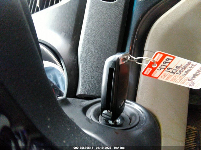 2019 Kia Sedona, VIN: KNDMB5C17K6534707