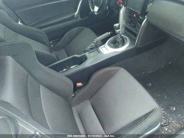 2017 Toyota 86, VIN: JF1ZNAA10H9704914