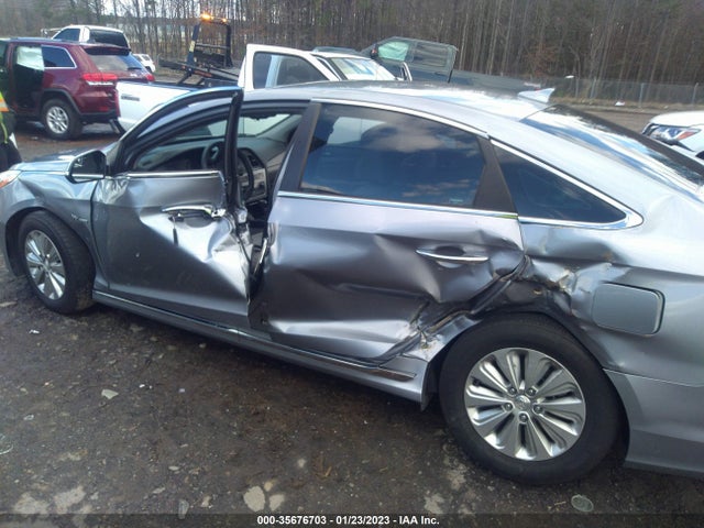 2016 HYUNDAI SONATA HYBRID SE VIN: KMHE24L15GA039002