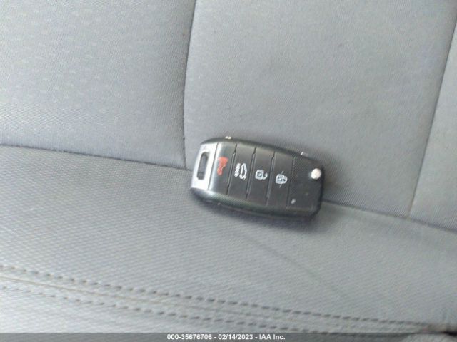 KNAGM4A71F5656335 KIA Optima Lx